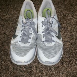 Nike tennis shoes